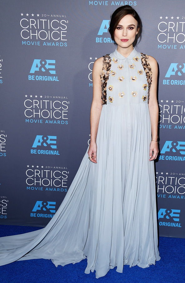 キーラ Knightley's baby bump at the 2015 Critics' Choice Movie Awards