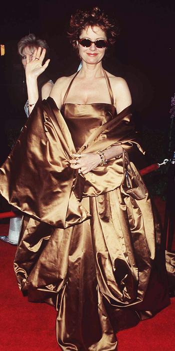 אוסקר Dresses - 1996, Susan Sarandon in Dolce & Gabbana