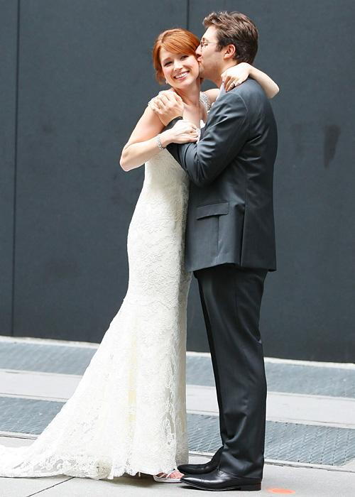 סלבריטאי Wedding Photos - Ellie Kemper and Michael Koman