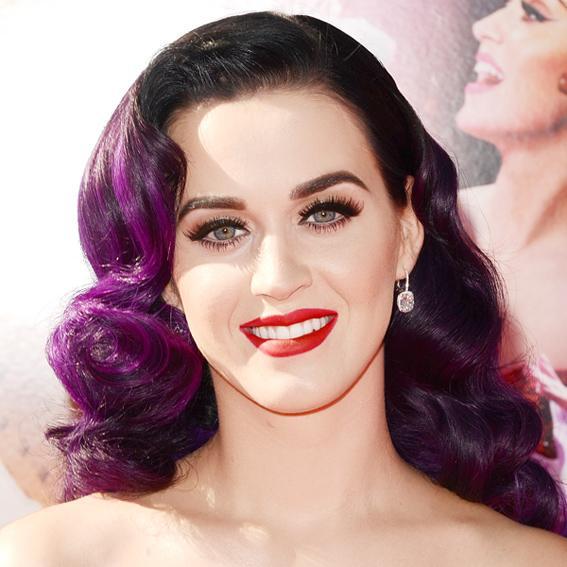 כוכבים In Red Lips - 2012 - Katy Perry
