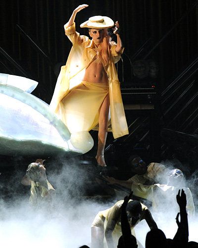 גברת Gaga - Grammy Performances