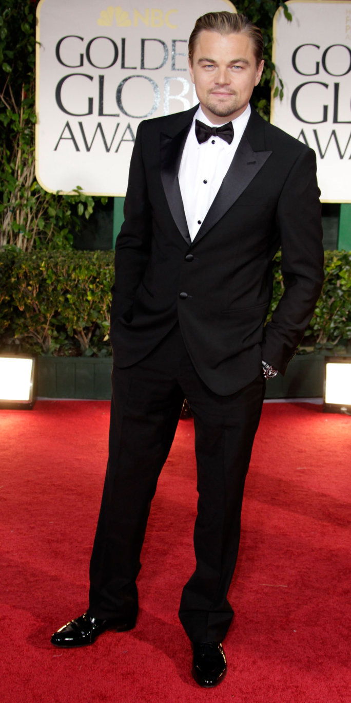 ב the 69th Annual Golden Globe Awards in Beverly Hills, 2012. 