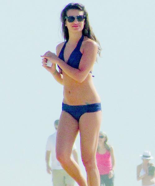 2012年 Bikinis - Lea Michele