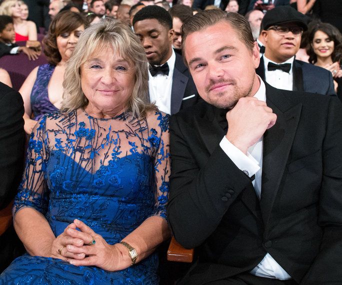 과 took Mom as his date to the Oscars, obvi. 