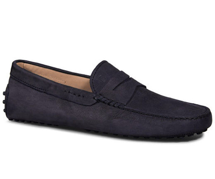 א Dress loafer can also be casual. 