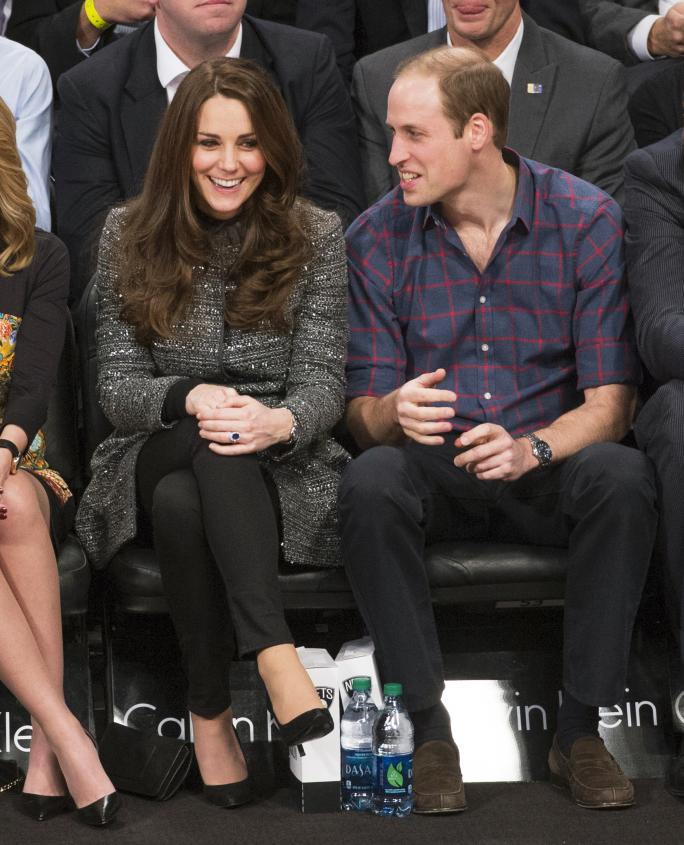 בריטניה's Prince William and his wife Catherine (Kate) attend the Barclays Center in Brooklyn New York as they watch the Brooklyn Nets play the Cleveland Cavaliers.
