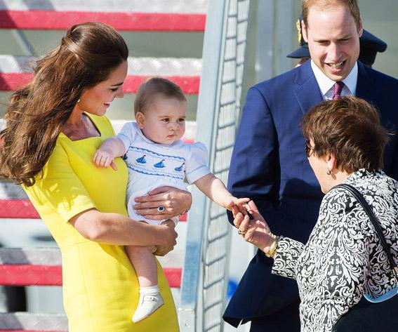 왕자 George of Cambridge and Prince William, Duke of Cambridge and Catherine, Duchess of Cambridge