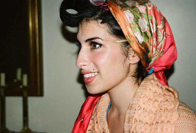 איימי Winehouse LEAD