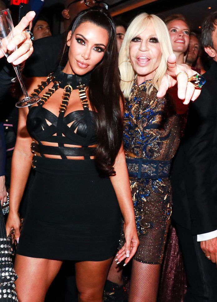 קים Kardashian and Donatella Versace 