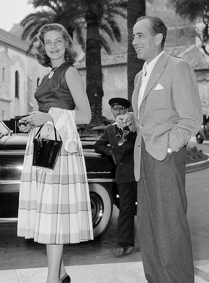 로렌 Bacall and Humphrey Bogart 