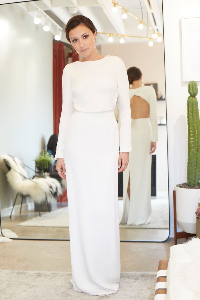 호튼 “Cheyne” gown at Loho Bride, $2,475. 