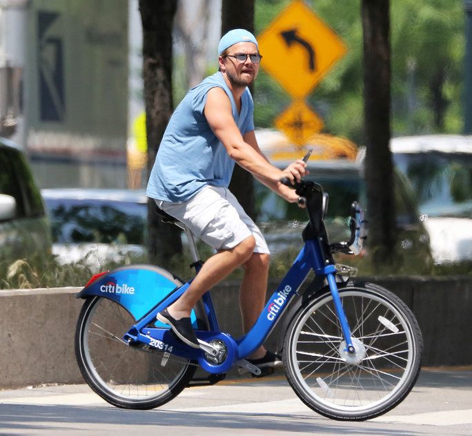 그러나 his favorite mode of transportation is a Citi Bike. 