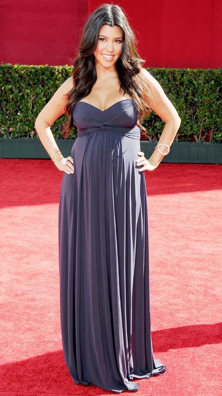 קורטני Kardashian, pregnant