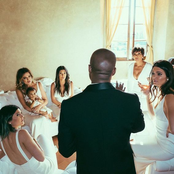 קים Kardashian, Khloe Kardashian, Kanye West, wedding