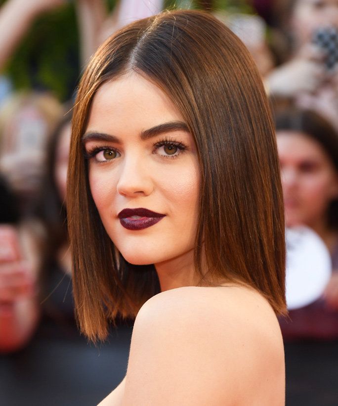 טורונטו, ON - JUNE 19: Lucy Hale arrives at the 2016 iHeartRADIO MuchMusic Video Awards at MuchMusic HQ on June 19th, 2016 in Toronto, Canada. (Photo by George Pimentel/WireImage)