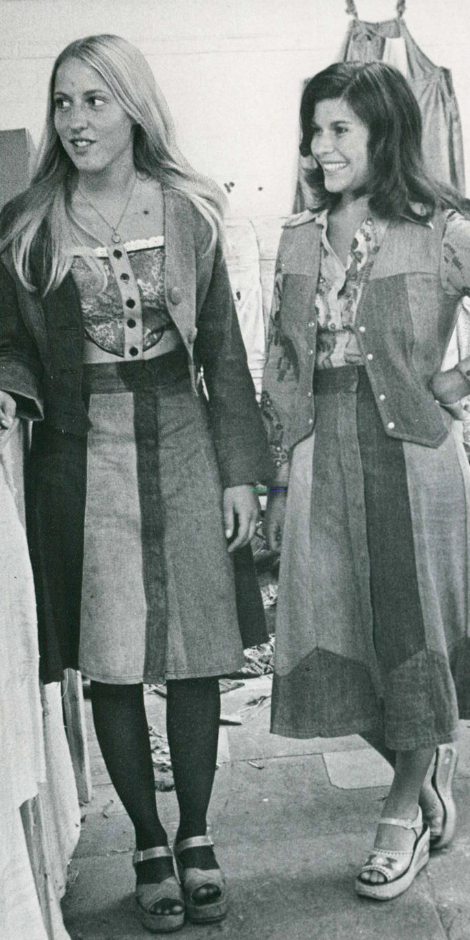 דנים Skirt in 1975