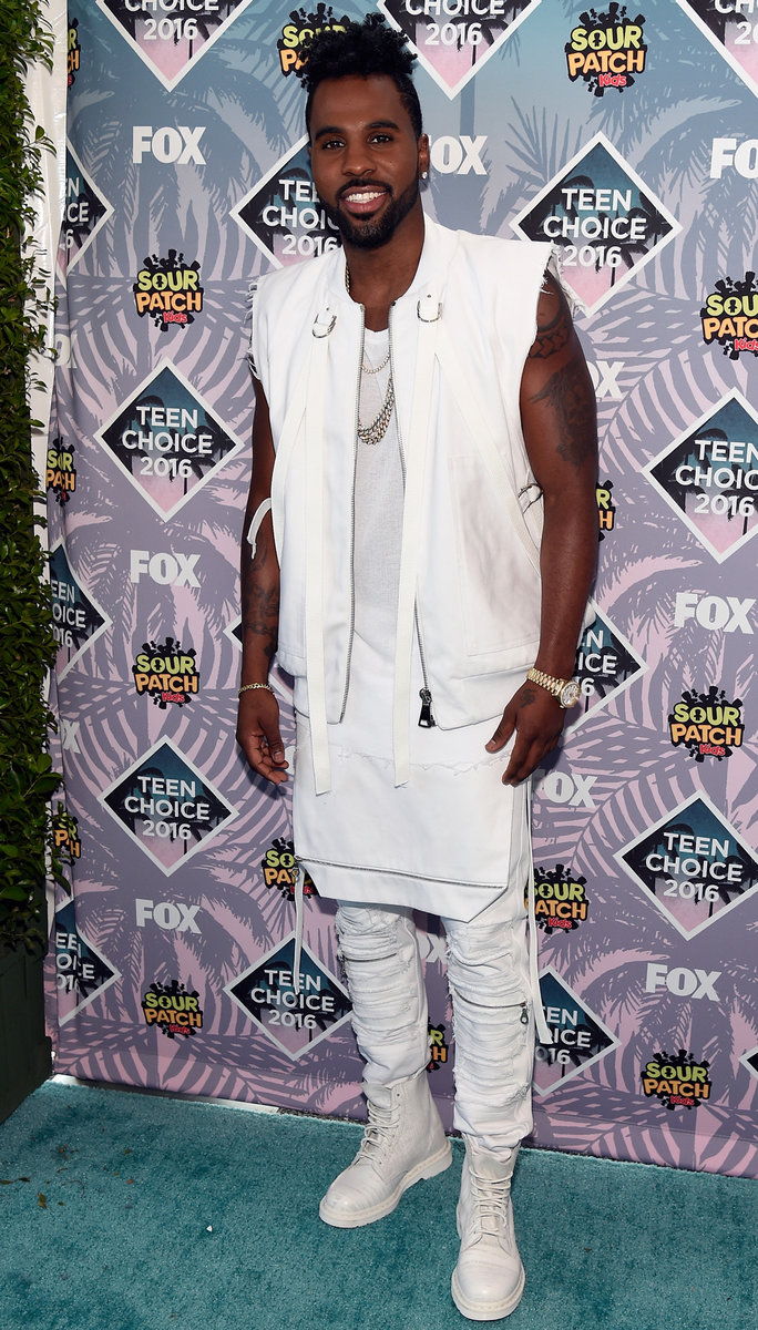 הקלטה artist Jason Derulo attends Teen Choice Awards 2016 at The Forum on July 31, 2016 in Inglewood, California.