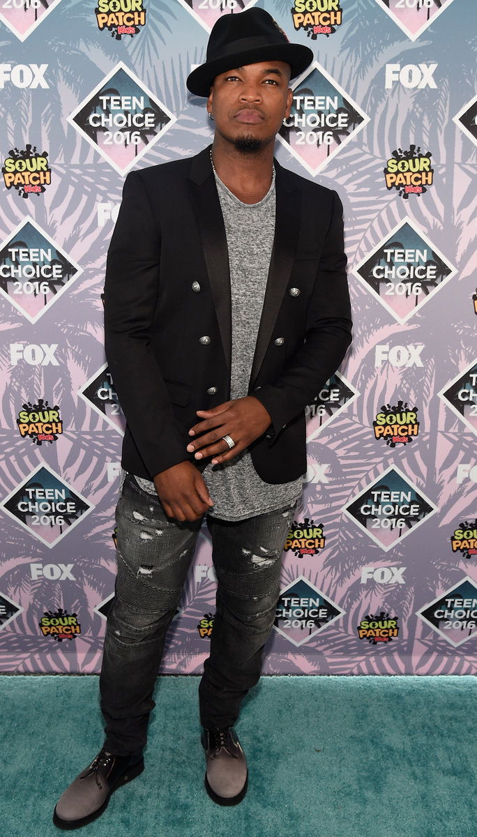 הקלטה artist Ne-Yo attends Teen Choice Awards 2016 at The Forum on July 31, 2016 in Inglewood, California. 