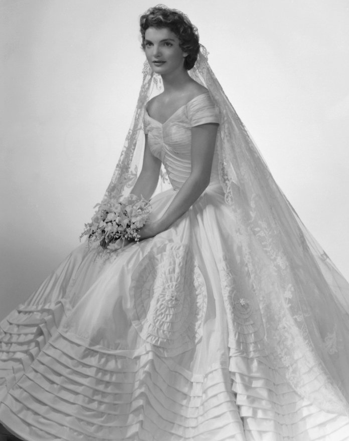 ז'קלין Lee Bouvier's bridal portrait 