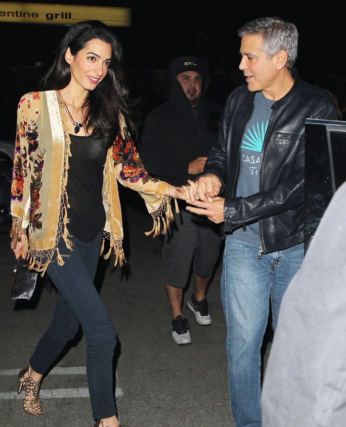 성 조지 Clooney and wife Amal step out for another sushi dinner date - Part 2