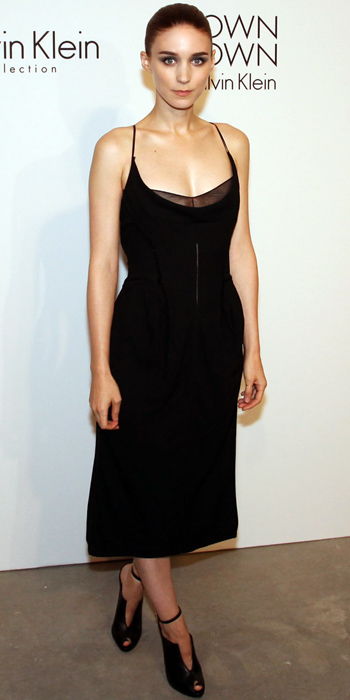 ルーニー Mara in Calvin Klein Collection