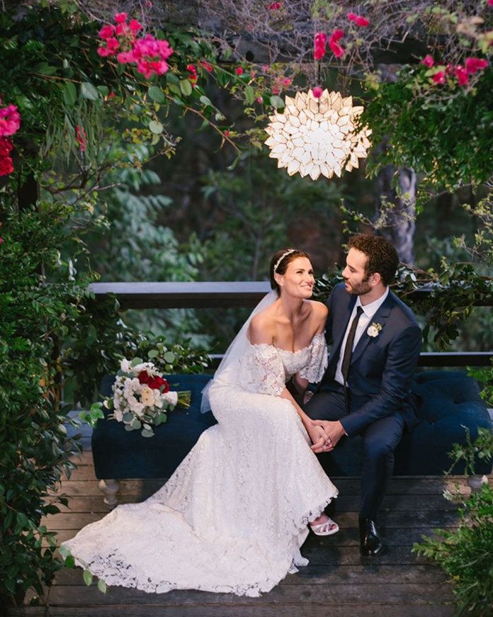 אידינה Menzel Wedding Instagram- Embed