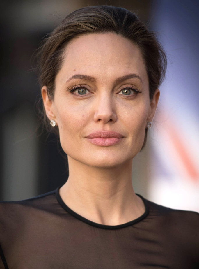 אנג'לינה Jolie 