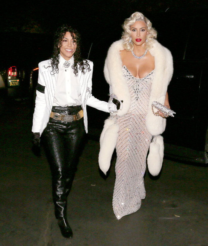 קורטני and Kim Kardashian as Madonna and Michael Jackson 