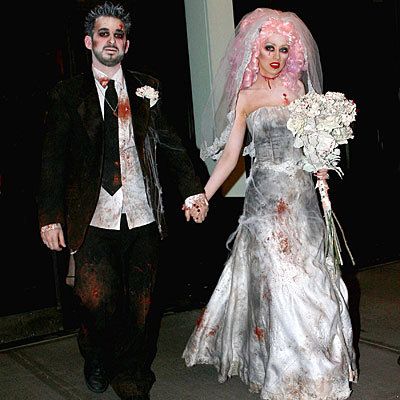クリスティーナ Aguilera and Jordan Bratman - Stars in Halloween Costumes