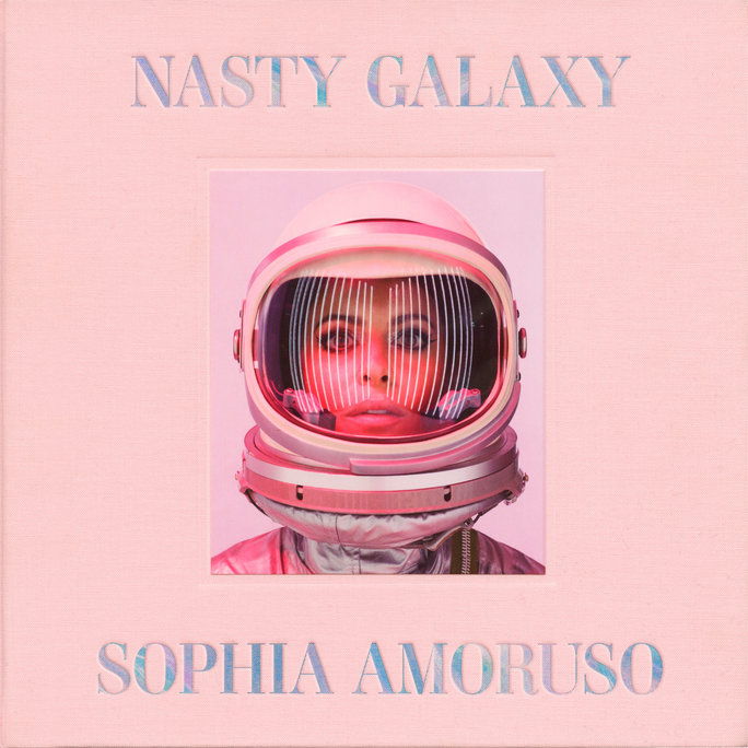 מגעיל Galaxy by Sophia Amoruso