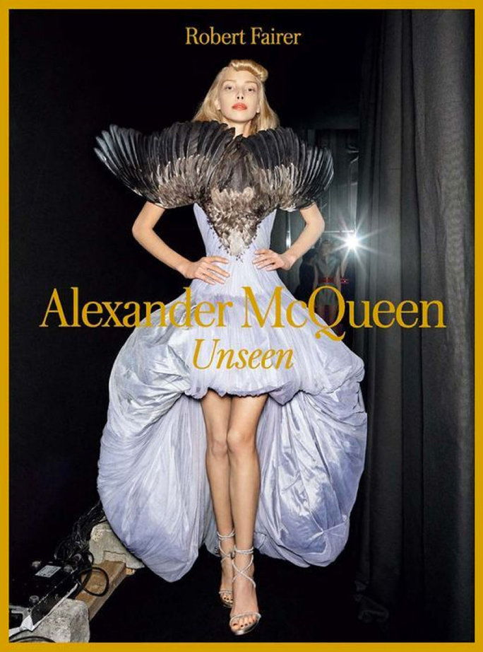אלכסנדר McQueen: Unseen by Robert Fairer and Sally Singer