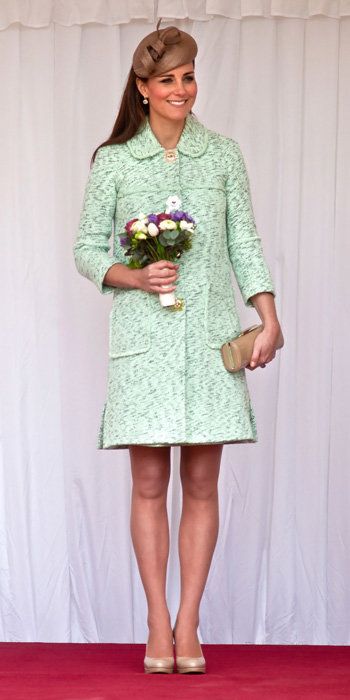 קייט Middleton Best Outfits - Mulberry coat