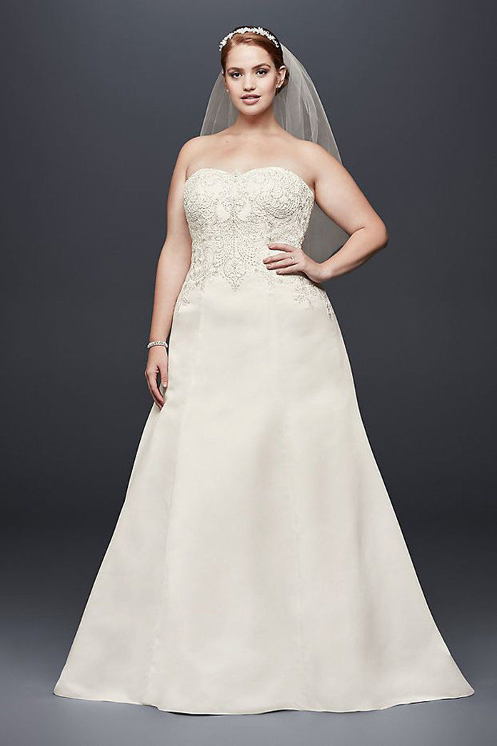 데이비드's Bridal Collection Satin Strapless A-line Plus Size Wedding Dress
