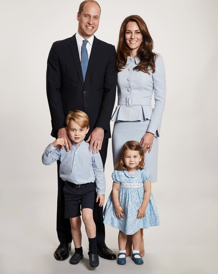 그만큼 Duke and Duchess of Cambridge, Prince George, and Princess Charlotte, 2017 