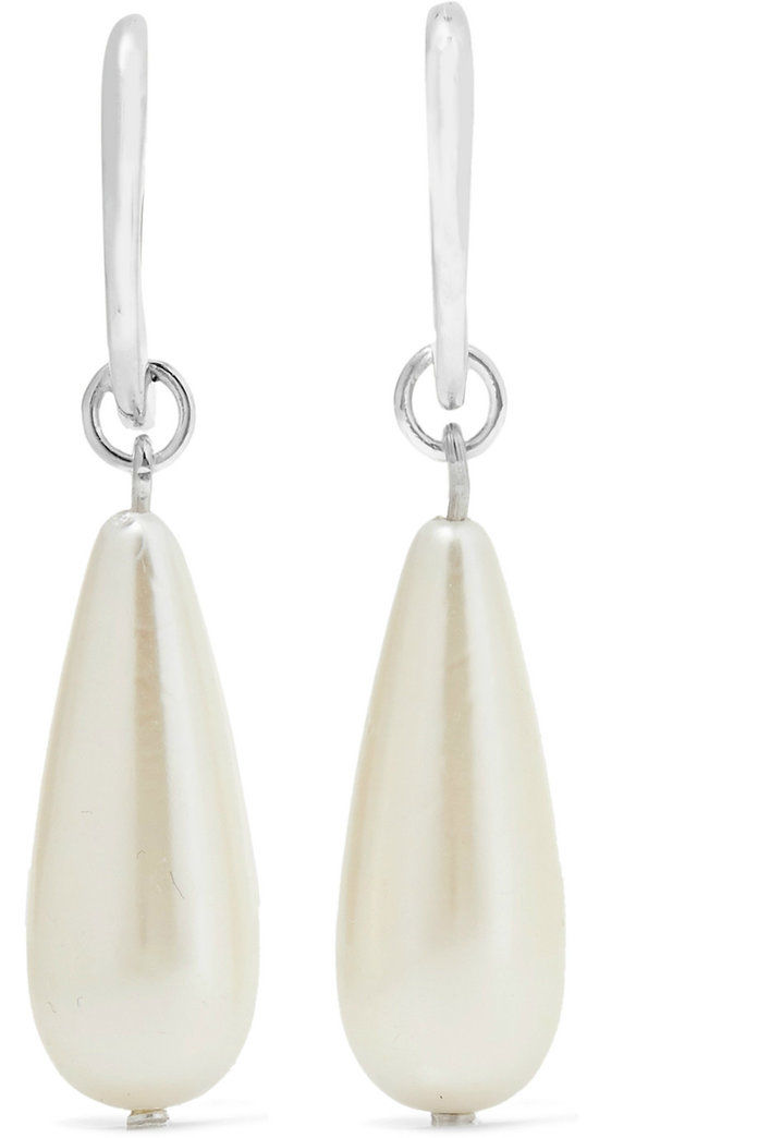 銀 faux pearl earrings