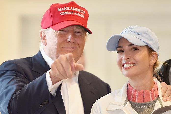 רפובליקני Presidential Candidate Donald Trump Visits His Scottish Golf Course
