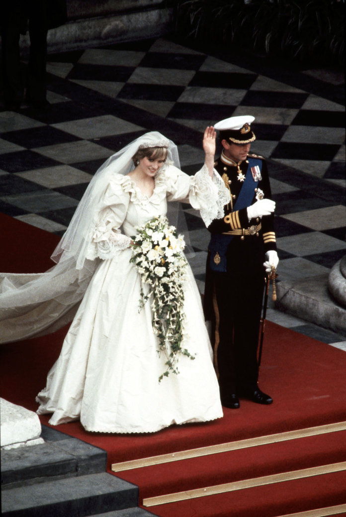 נסיכה Diana wedding royal rules embed