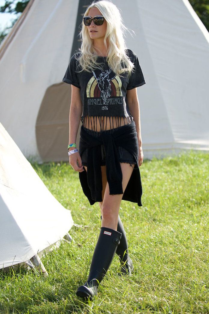 פרג Delevingne At Glastonbury Festival 2015 